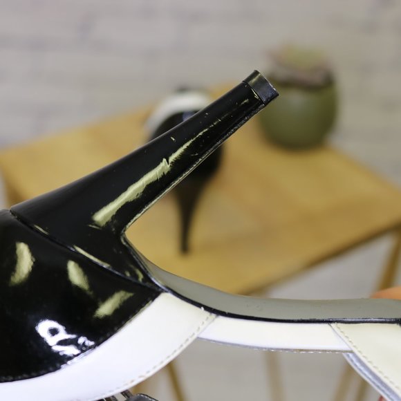 Tahari black and white patent leather heels c3 - Picture 9 of 9